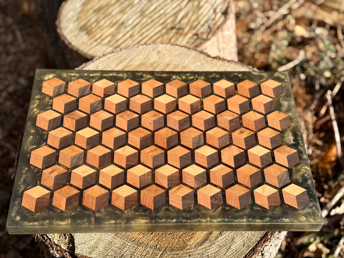 Signature HoneyCubed Cutting Board in Smoky Gold