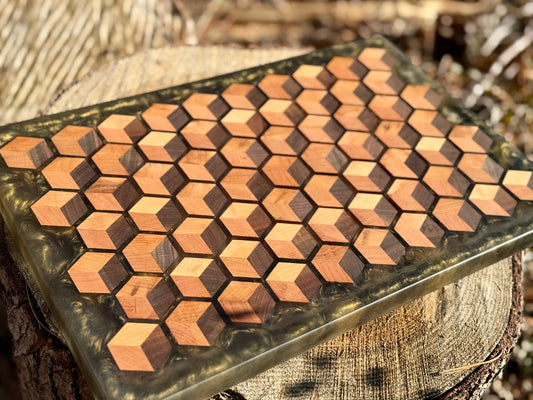 Signature HoneyCubed Cutting Board in Smoky Gold