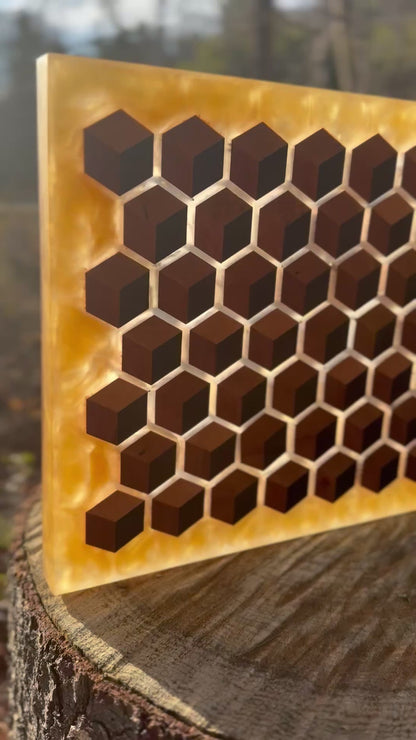 Signature HoneyCubed Cutting Board in Honey